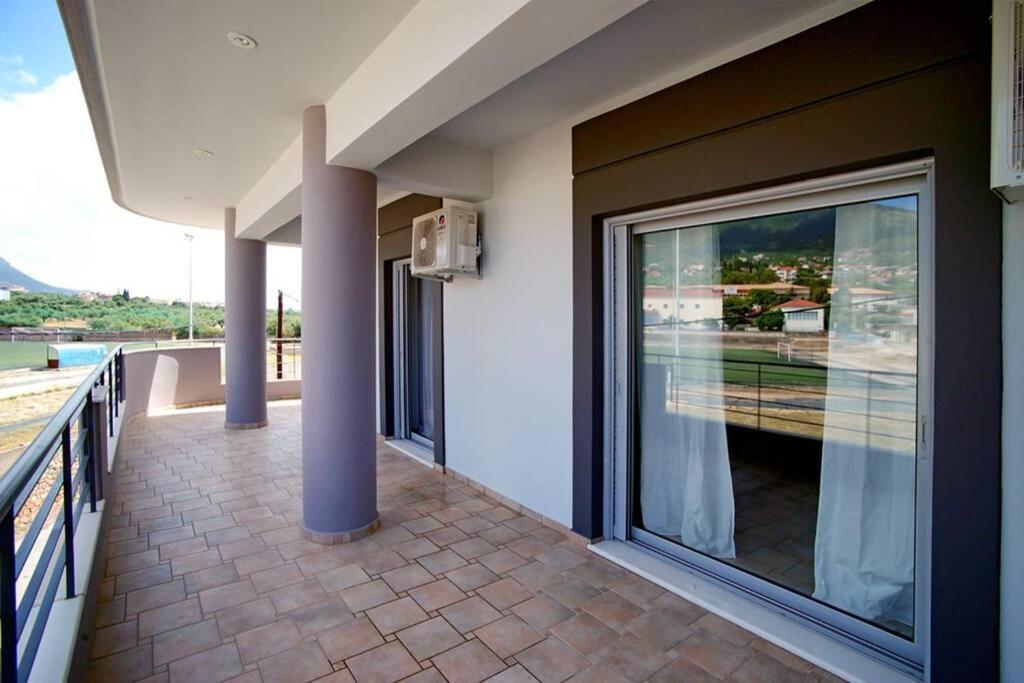 Kyparissia Luxury Home ภายนอก รูปภาพ