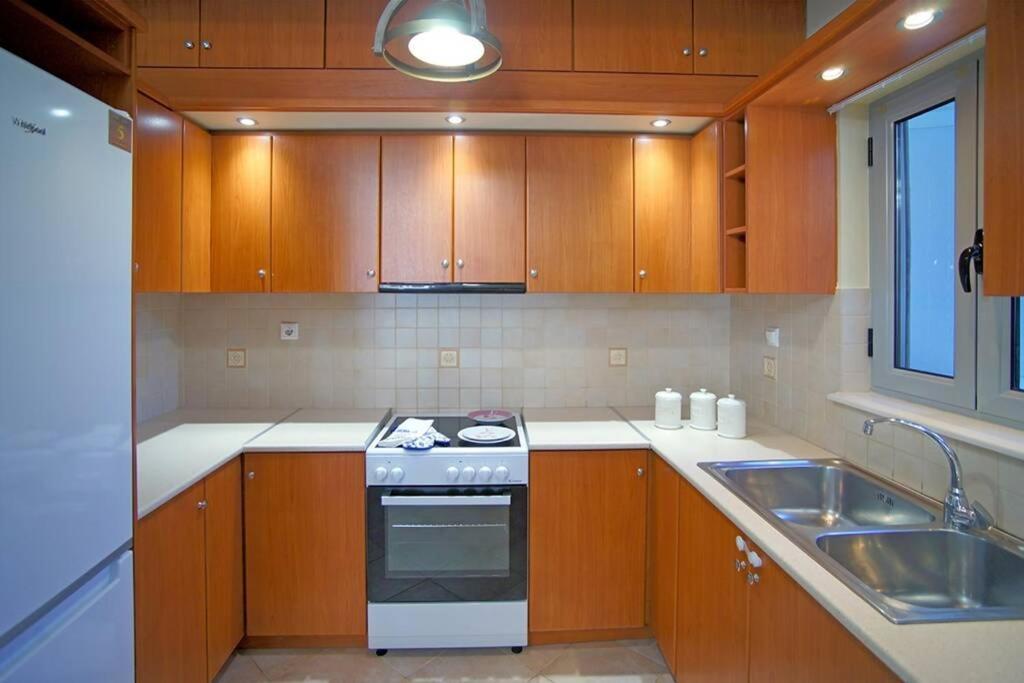 Kyparissia Luxury Home ภายนอก รูปภาพ