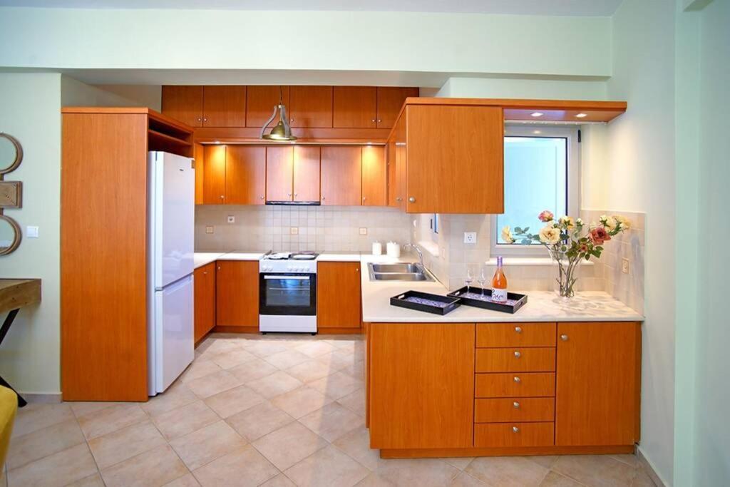 Kyparissia Luxury Home ภายนอก รูปภาพ